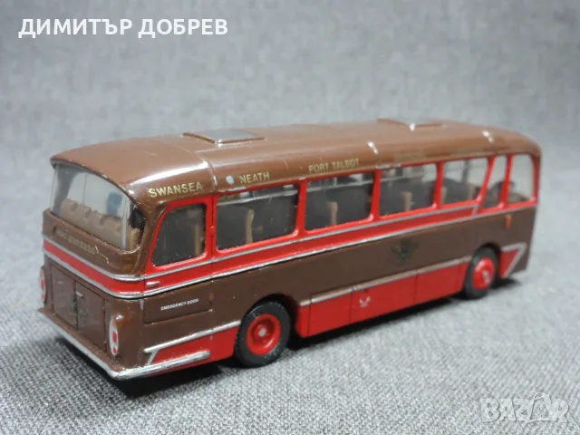 1/76 СТАРА РЕТРО МЕТАЛНА КОЛИЧКА АВТОБУС HARRINGTON CAVALIER COACH, снимка 4 - Колекции - 55423715