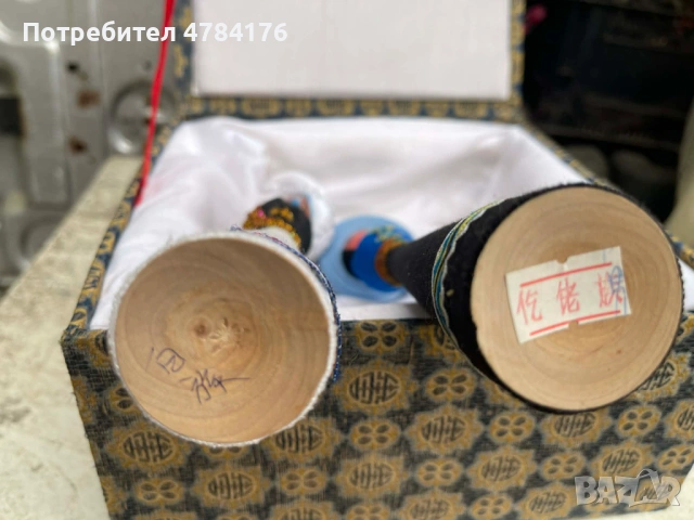 продавам автентични китайски етнически кукли от края на 60-те год.