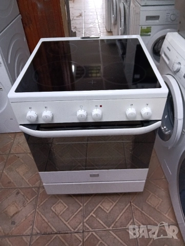 Като нова свободно стояща печка с керамичен плот Voss Electrolux с 2 години Гаранция!