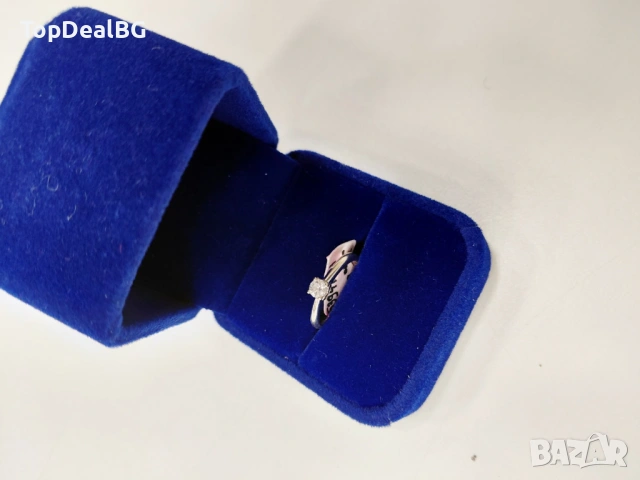 Златен пръстен с диамант, снимка 2 - Пръстени - 54030540