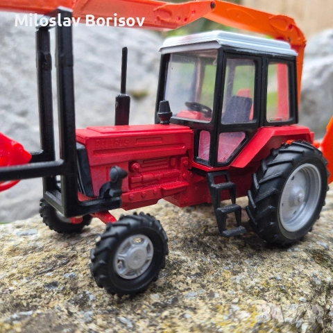 Мтз-82 Беларус в мащаб 1:43, снимка 2 - Колекции - 55164771