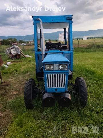 продавам трактор 25коня 4по4 , снимка 13 - Селскостопанска техника - 54837277