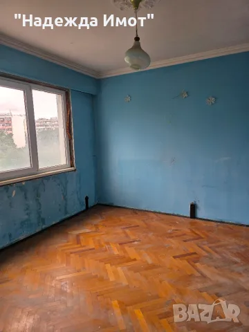 Тристаен апартамент Базар Левски
