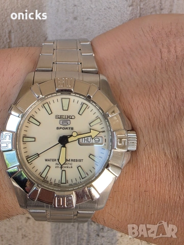 Seiko 5 Sports Dial Full Lume Automatic, снимка 11 - Мъжки - 55223906