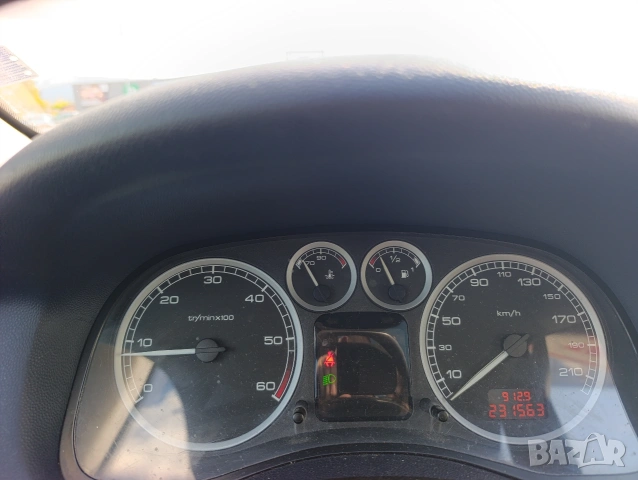Peugeot 307 sw diesel 2002 г., снимка 12 - Автомобили и джипове - 54399886