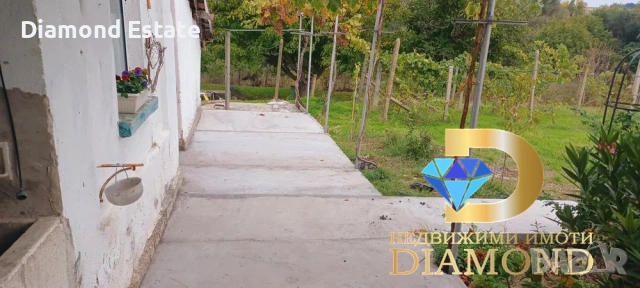 Едноетажна къща в село Селци, обл. Пловдив, снимка 5 - Къщи - 54111637