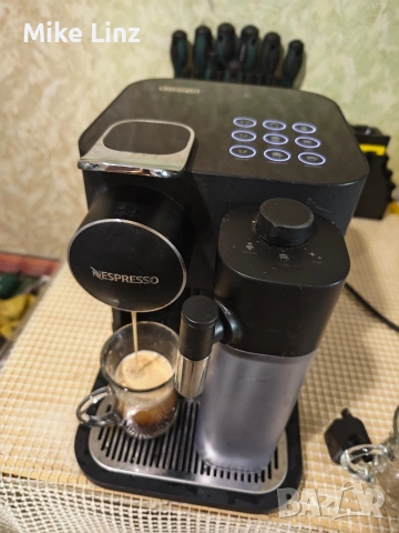 Delonghi EN650.B Nespresso Latisima , снимка 5 - Кафемашини - 54708400