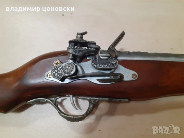 Красива кремъчна пушка с много орнаменти,щрака, снимка 8 - Колекции - 55111598