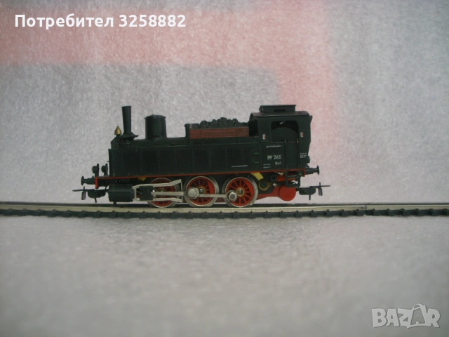 Локомотив парен BR89 PIKO