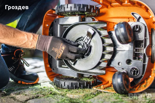 Stihl rmi 442 косачка робот за тревни площи, снимка 6 - Градинска техника - 55294073