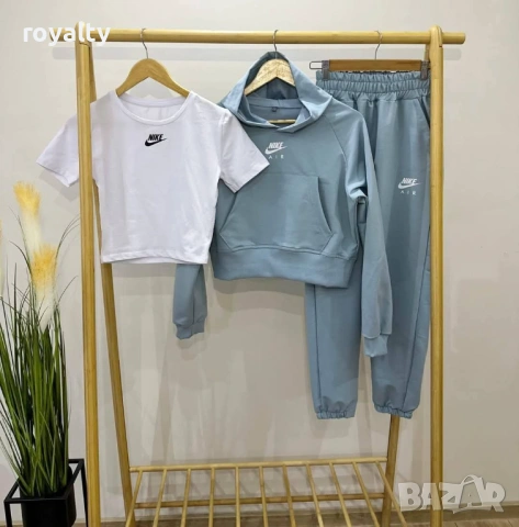 Nike Нов Дамски Екип Найк Различни Цветове , снимка 3 - Спортни екипи - 54391549