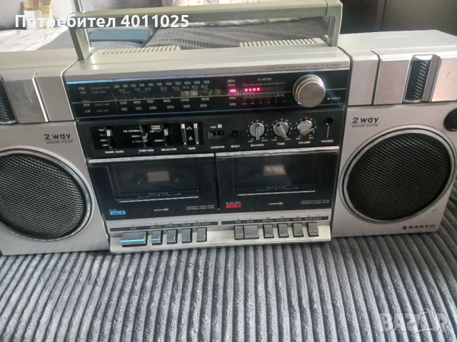 Рядьк Радиокасетофон Sanyo M-W3LU