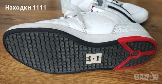 Почти нови кецове сникърски маратонки DC Shoes, скейтърски, номер 43, перфектни, снимка 6 - Маратонки - 54511088