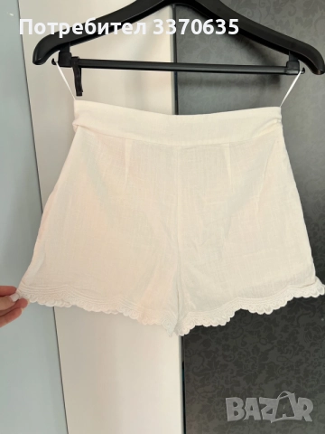 Дамски бели къси панталонки, Zara, XS размер, снимка 3 - Къси панталони и бермуди - 55665306
