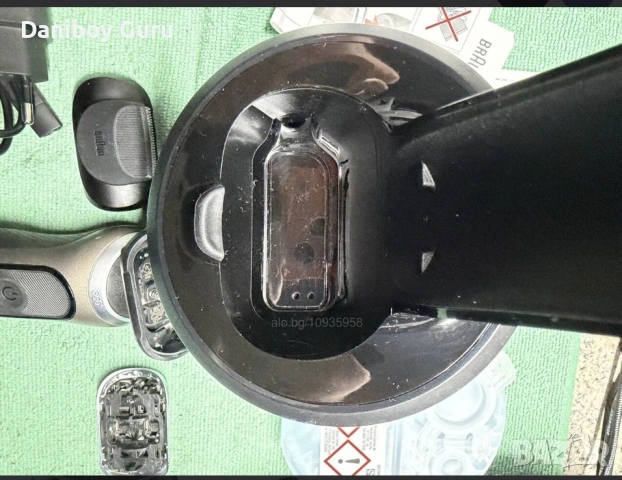 BRAUN Series 7 72-C7200cc електрическа самобръсначка с почистваща и зарядна станция, снимка 8 - Електрически самобръсначки - 54531066