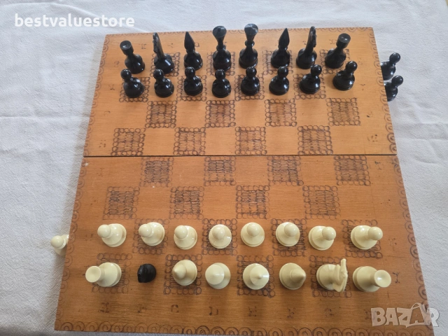 Шах С Дървена Кутия
