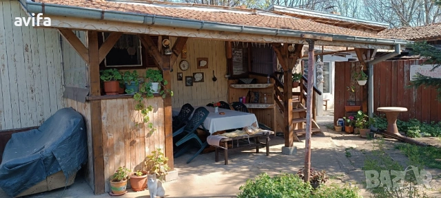 Двуетажна жилина сграда в Ихтиман, снимка 13 - Къщи - 54350669