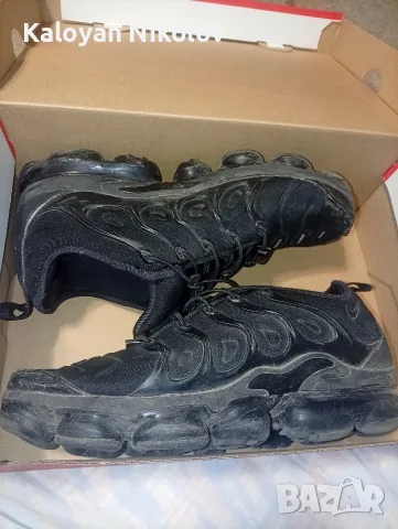 Обувки Nike vapormax plus, снимка 2 - Ежедневни обувки - 55340172
