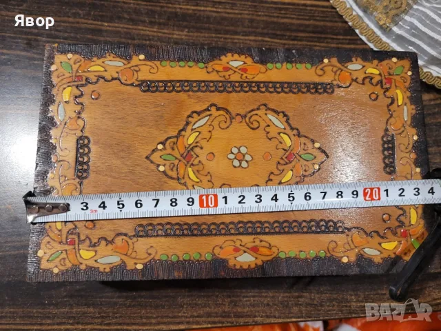 Кутия ретро от соца за ценности 