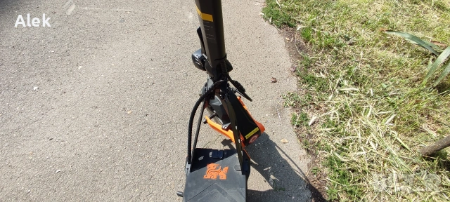 Продавам електрическа тротинетка KuKirin G2 Pro (В гаранция), снимка 7 - Скейтборд, ховърборд, уейвборд - 54794241