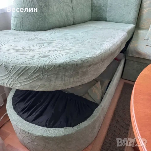 Диван в отлично състояние – 2.6 × 2 м, снимка 5 - Дивани и мека мебел - 55283305