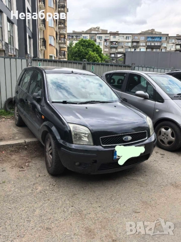 Продава Форд Фюжън бензин