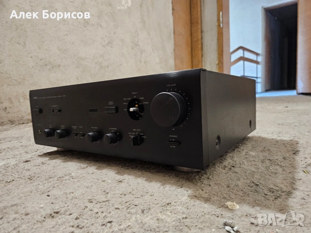 Усилвател Yamaha AX-550, снимка 5 - Ресийвъри, усилватели, смесителни пултове - 54877599