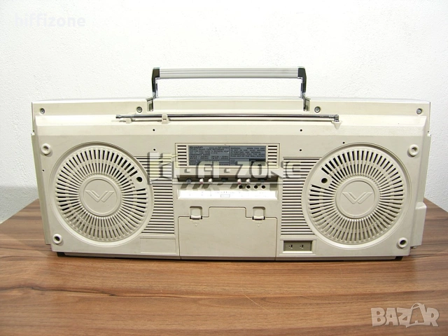 Радиокасетофон Sharp gf-575h, снимка 7 - Радиокасетофони, транзистори - 54899072