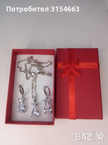 Комплект колие и обици , снимка 2 - Бижутерийни комплекти - 54209140