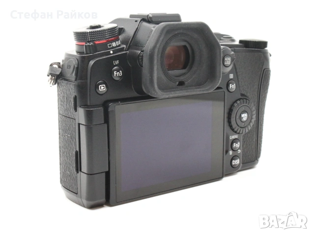 Panasonic Lumix G9 тяло + 2 оригинални батерии, снимка 2 - Фотоапарати - 54780040