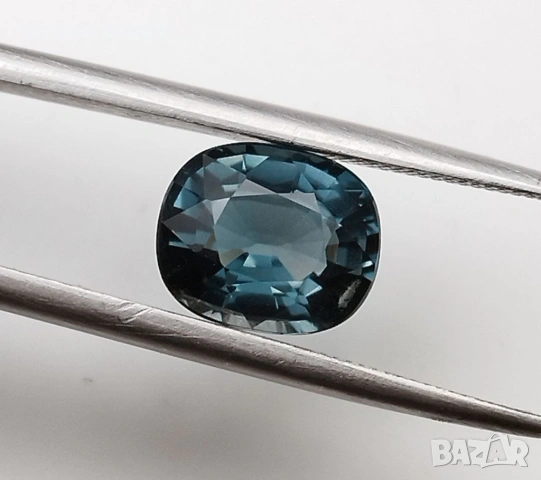  Рядък кристално чист естествен зелено-син турмалин 1,82 карата! Сертификат!, снимка 12 - Други - 54153729