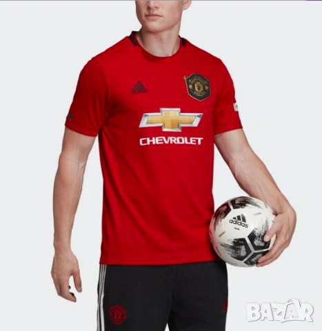  официалната домакинска фланелка на Манчестър Юнайтед за сезон 2019/2020 от adidas размер М