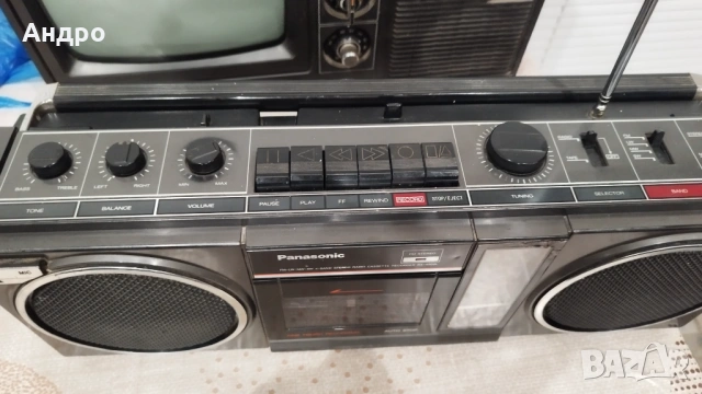 Радио касетофон , снимка 4 - Радиокасетофони, транзистори - 54230501
