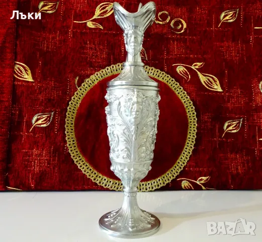 Италианска калаена ваза,кана,свещник,бокал,шедьовър. , снимка 10 - Антикварни и старинни предмети - 55342349
