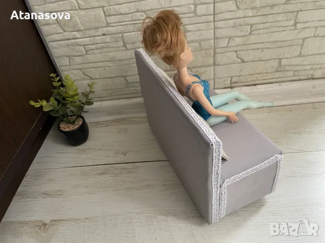 Мини диван за кукли, снимка 6 - Кукли - 55649316