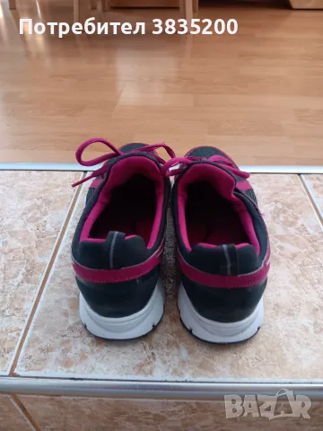 Дамски маратонки NIKE, снимка 3 - Маратонки - 55581347