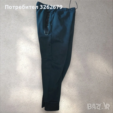 Nike tech fleece оригинално долнище размер М 