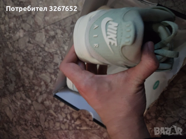 Женски обувки jordan 37.5, снимка 3 - Маратонки - 54186243