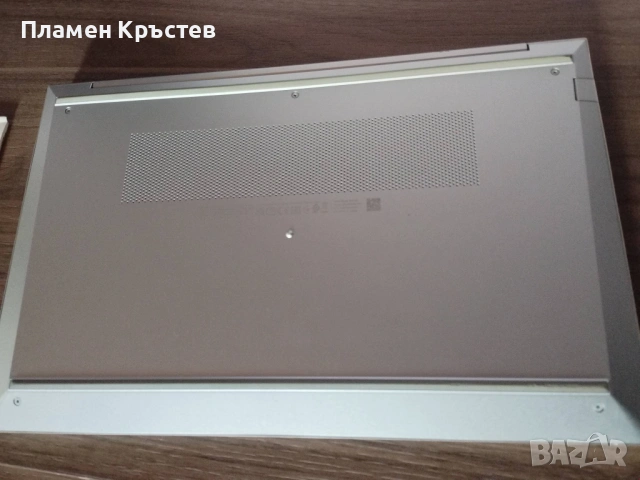 Перфектен hp-450 G8*11th Intel® i5 *, снимка 4 - Лаптопи за игри - 54482064