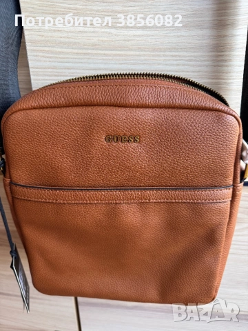 Продавам оригинално кожени мъжки чанти за през рамо – Calvin Klein и GUESS – чисто нови. , снимка 15 - Чанти - 54658541