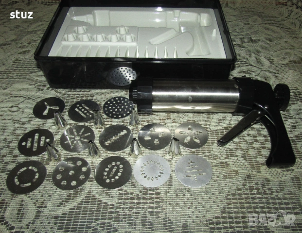 Английска кухненска преса за бисквити, сладки и гарниранеMaster class, снимка 4 - Аксесоари за кухня - 54142085