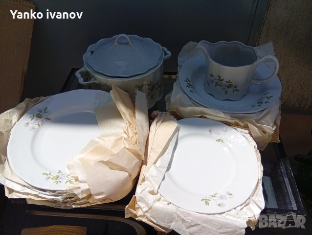 Порцелан БГ сервиз 24части нов