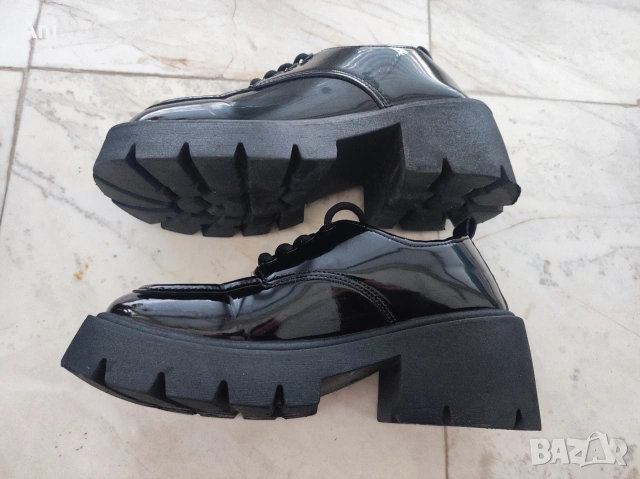 Нови дамски обувки., снимка 4 - Дамски ежедневни обувки - 54133673