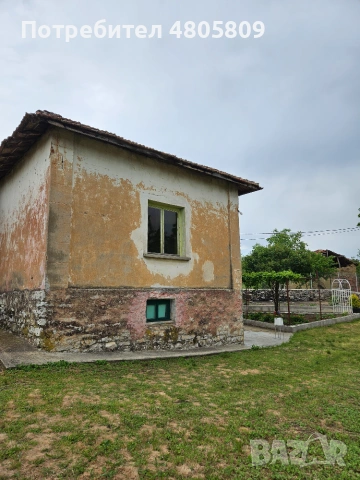 Продавам къща в Чирен, снимка 2 - Къщи - 55100843