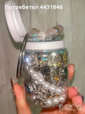 Уникален буркан с бижута, снимка 5 - Колиета, медальони, синджири - 54238336