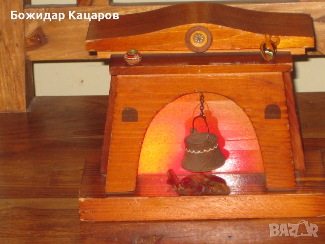 Стара, работеща декоративна лампа. Цена - 20 евро. Пращам по куриер. За София, може и лично да си я , снимка 6 - Антикварни и старинни предмети - 54174251