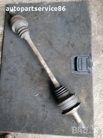 Задвижващ вал задна дясна страна десен волан за Mercedes CLS W219 320 CDI (2008) 