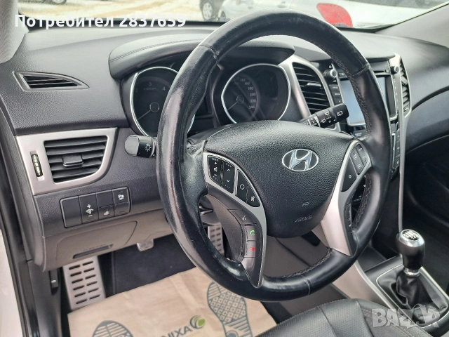 Хюндай i30 1.6 CRDI FULL PREMIUM , снимка 17 - Автомобили и джипове - 54678265