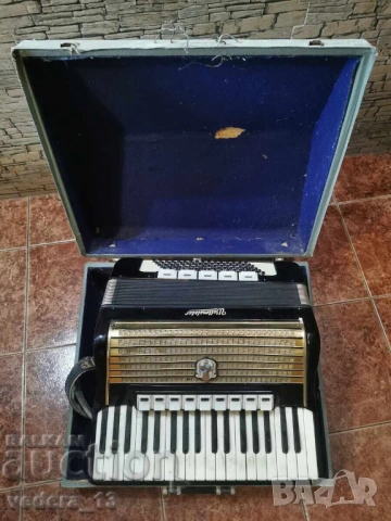акордеон WELTMEISTER - 96 БАСА