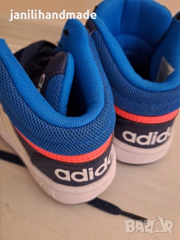 Оригинални маратонки Адидас , снимка 5 - Детски маратонки - 54250509